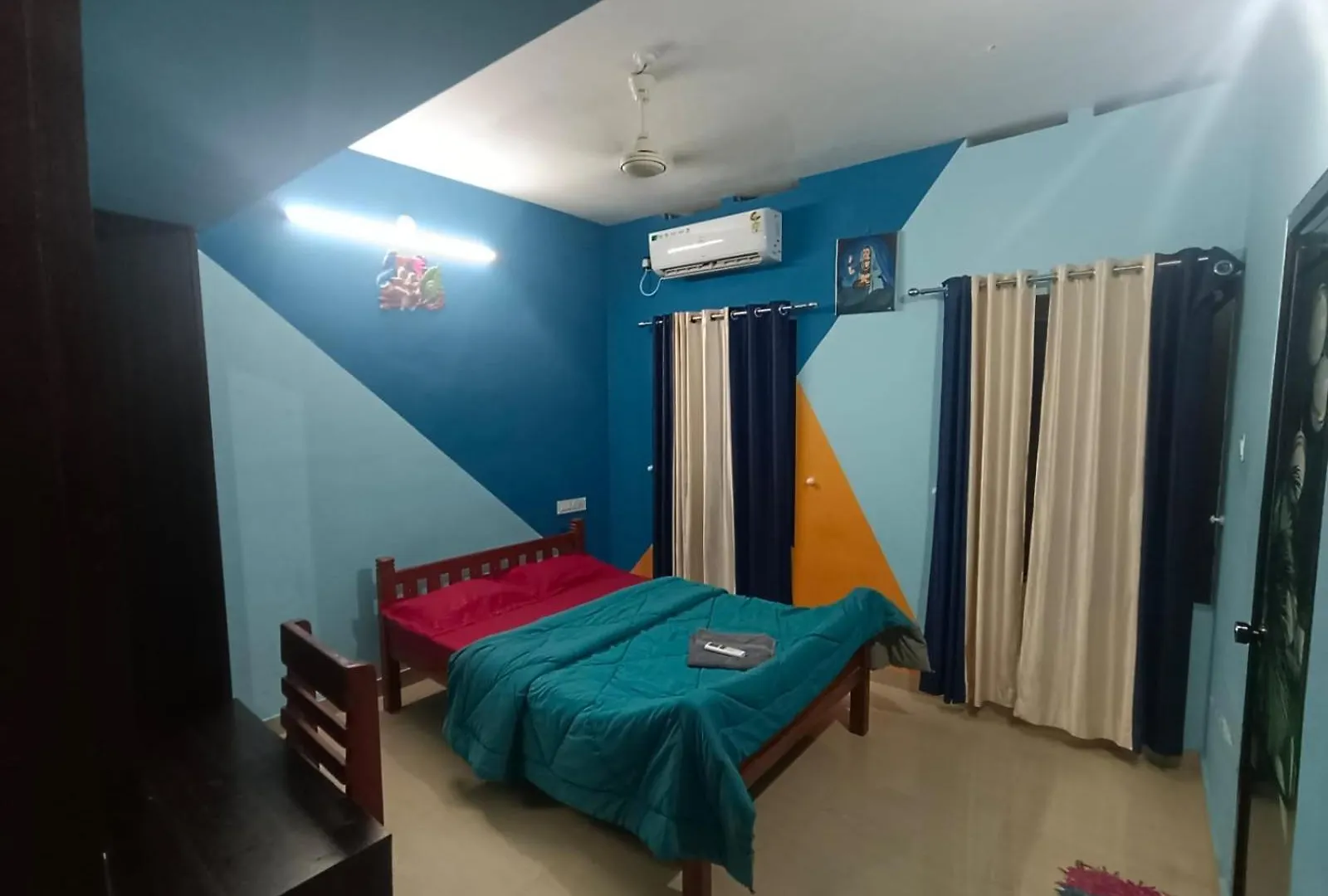 Wavewatcher'S Northcliff Varkala